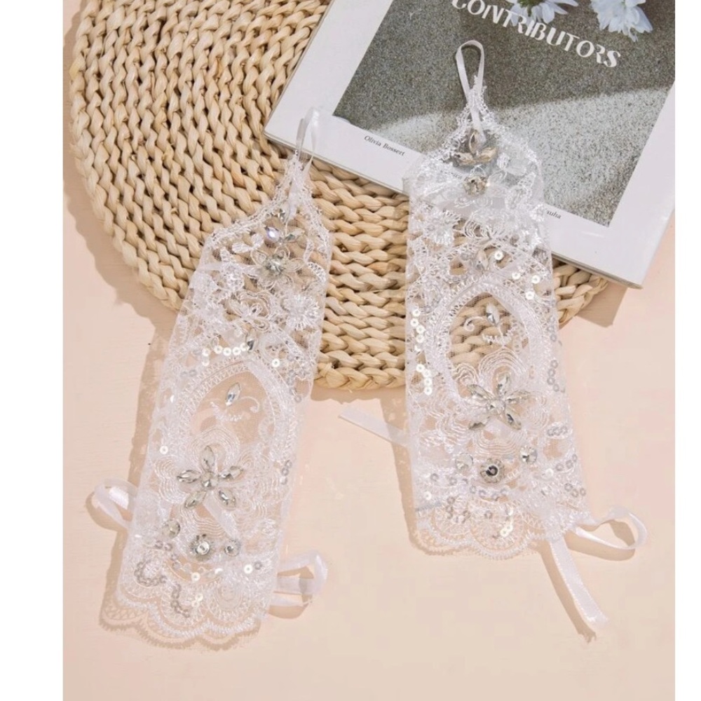 Rhinestone Decor Bridal Gloves 💍 - Picture 3 of 5